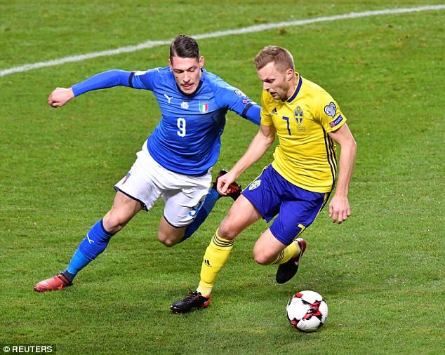 Sweden's Sebastian Larsson wants focus ahead of Italy | Daily Mail Online